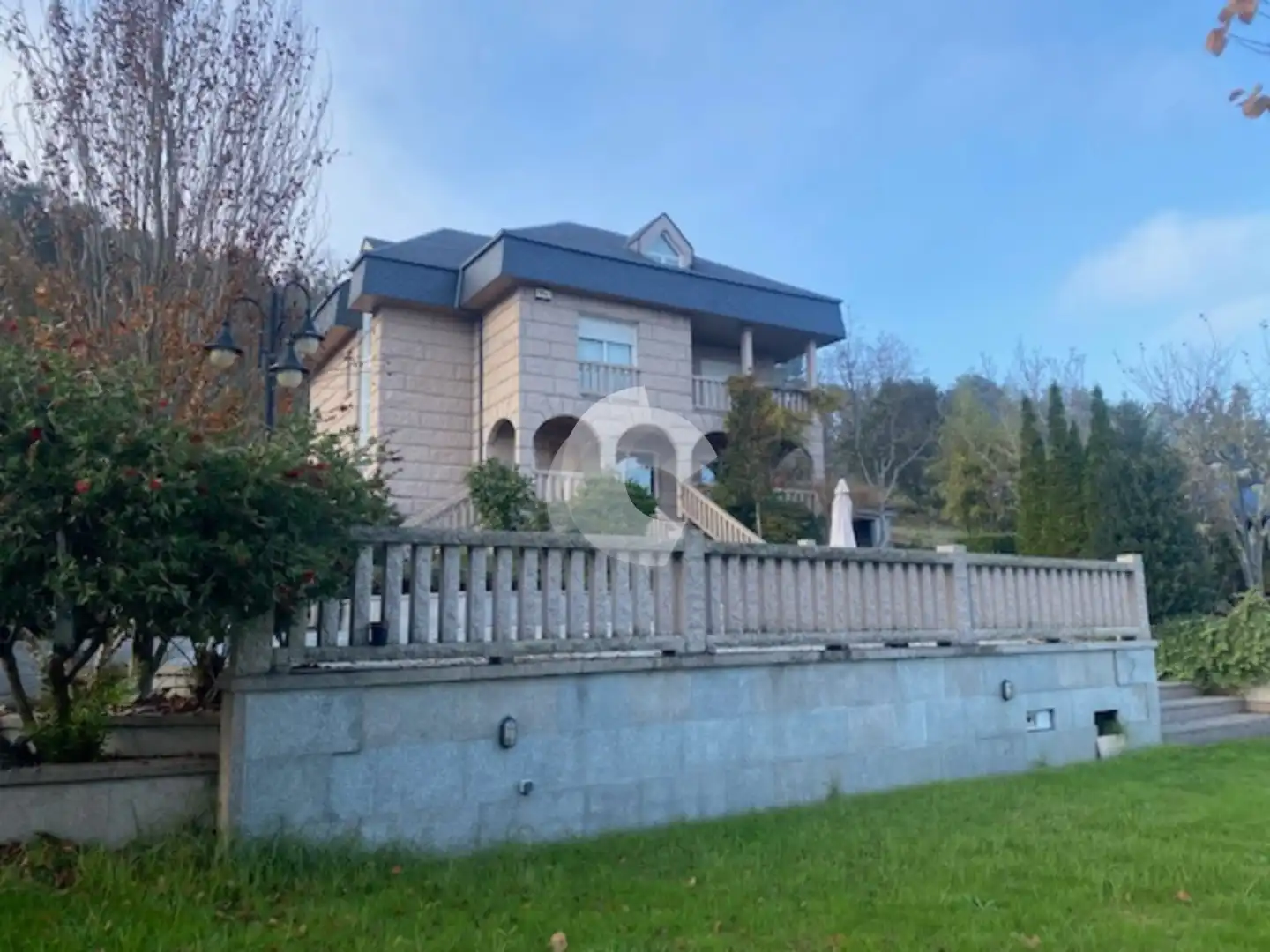 Casa amb terrassa en venda a Barbadás, imagen 2