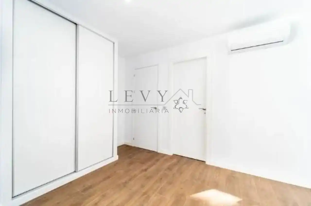 Habitación de Piso en venta en Málaga con Calefacción