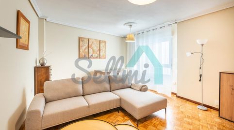 Foto 3 de Piso de alquiler en Campoamor, Salesas - Foncalada - Campoamor, Oviedo
