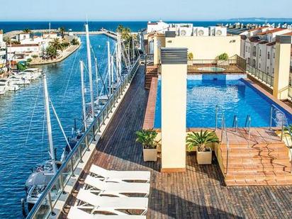 Piscina de Apartament en venda en Empuriabrava amb Terrassa