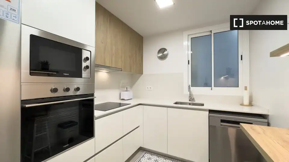 Appartamento con terrazza in affitto a Eixample, imagen 14
