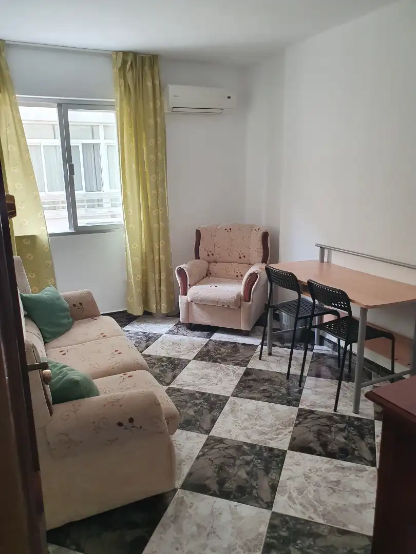 Piso con terraza en venta en Calle Medina Sidonia, imagen 17