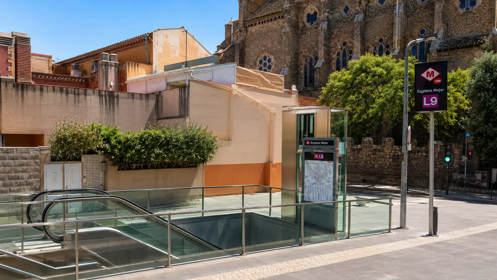 Exterior view of Flat for sale in Santa Coloma de Gramenet  with Balcony