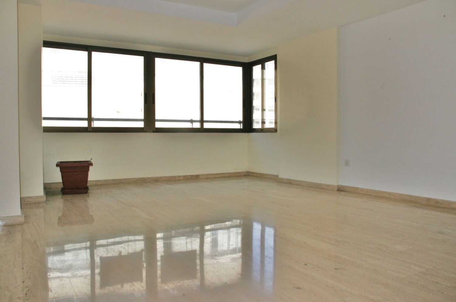 Oficina de lloguer a Avenida Maisonnave, Ensanche - Diputación, Centro