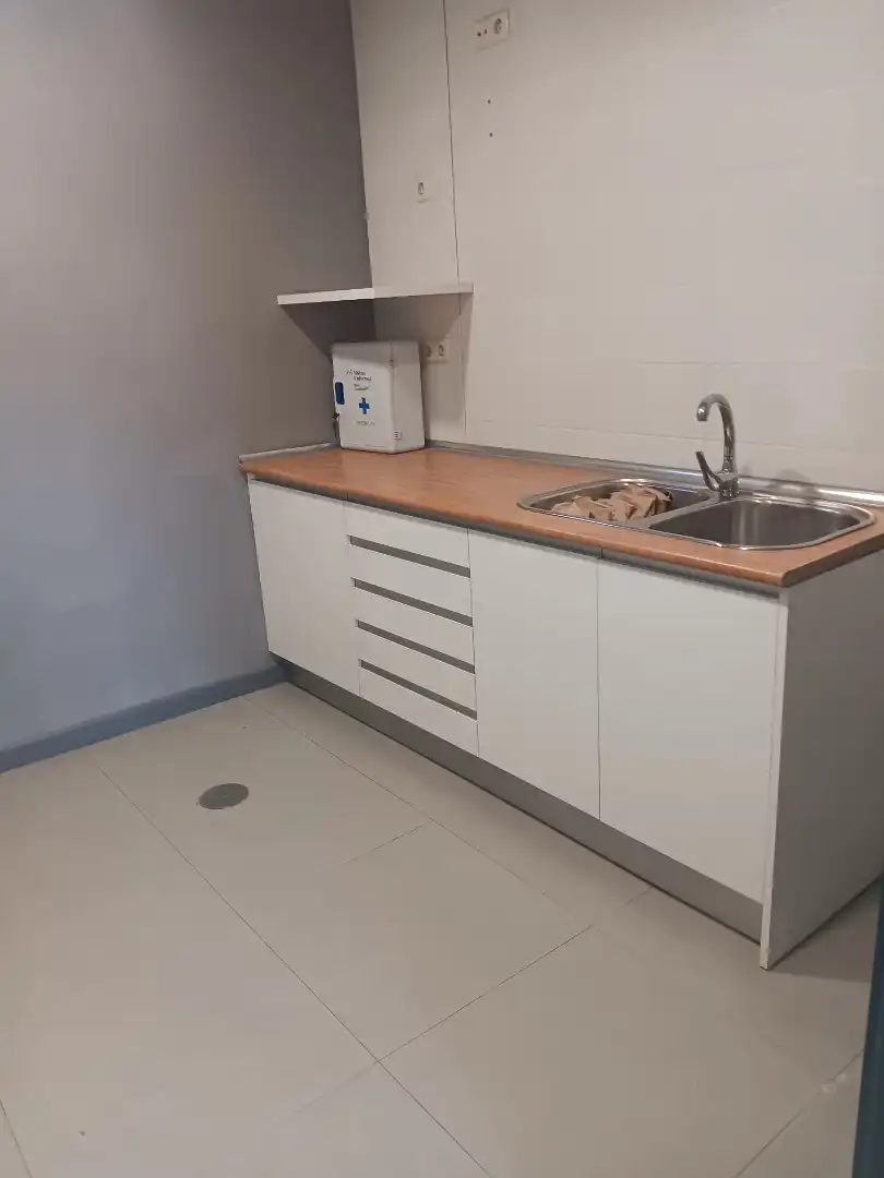 Cuina de Local de lloguer en Getafe