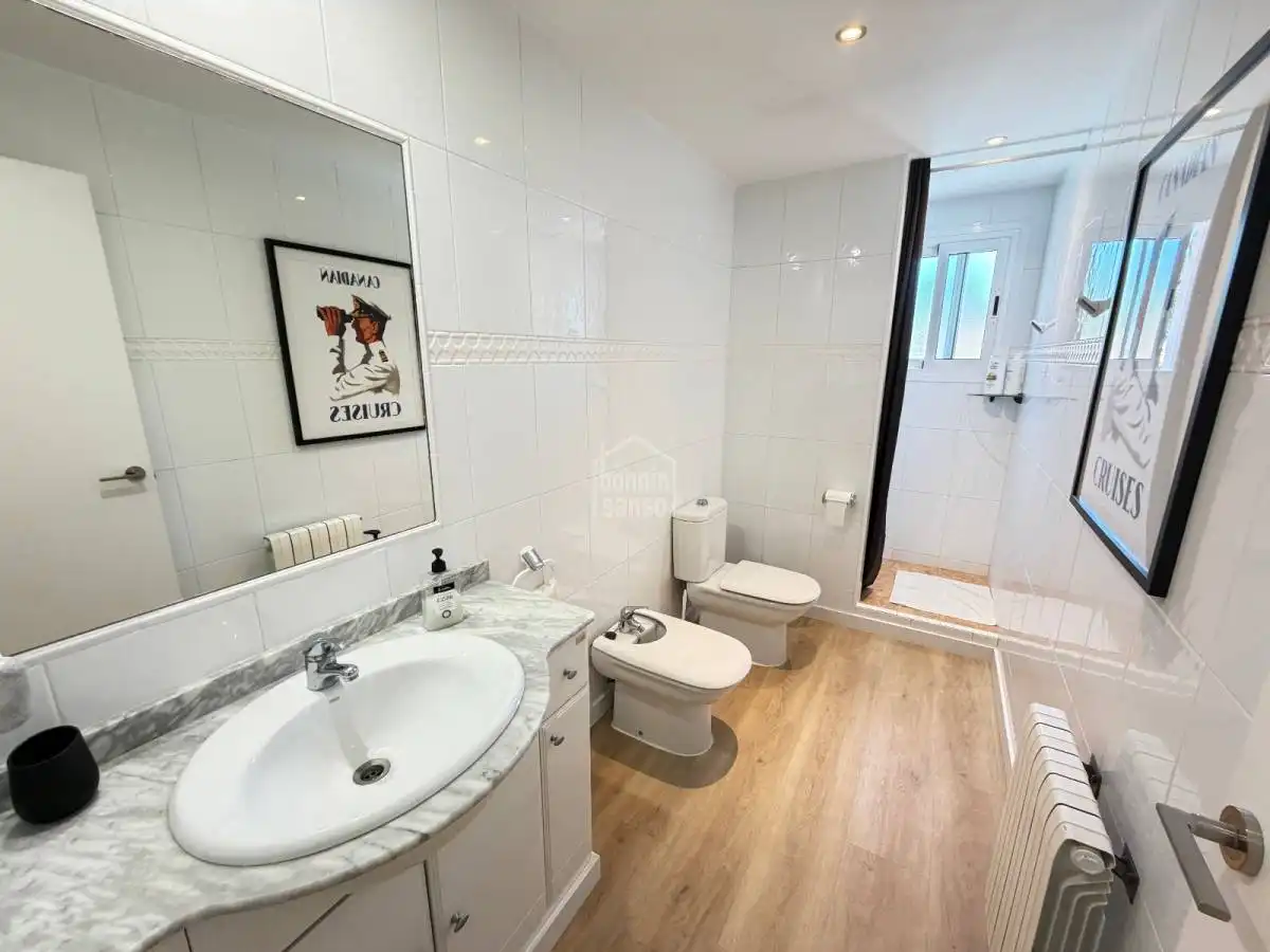 Baño de Casa o chalet en venta en Sant Lluís con Calefacción, Jardín privado y Terraza