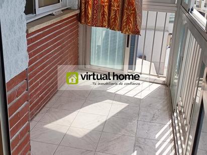 Vista exterior de Pis en venda en Benidorm amb Terrassa i Balcó