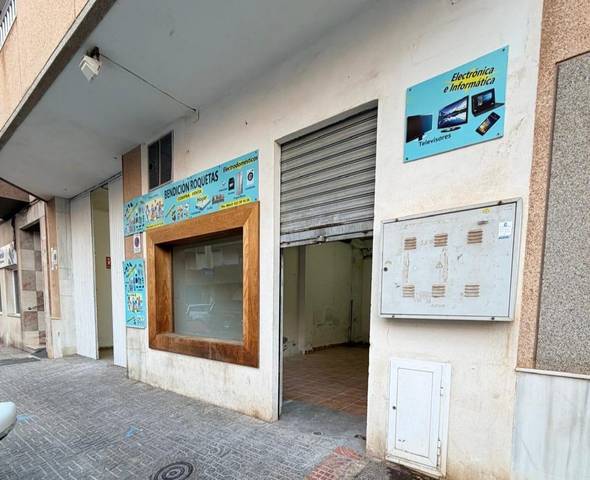 Local comercial en Alquiler en Calle Calle Infanta Cristina, 21 en Roquetas Pueblo