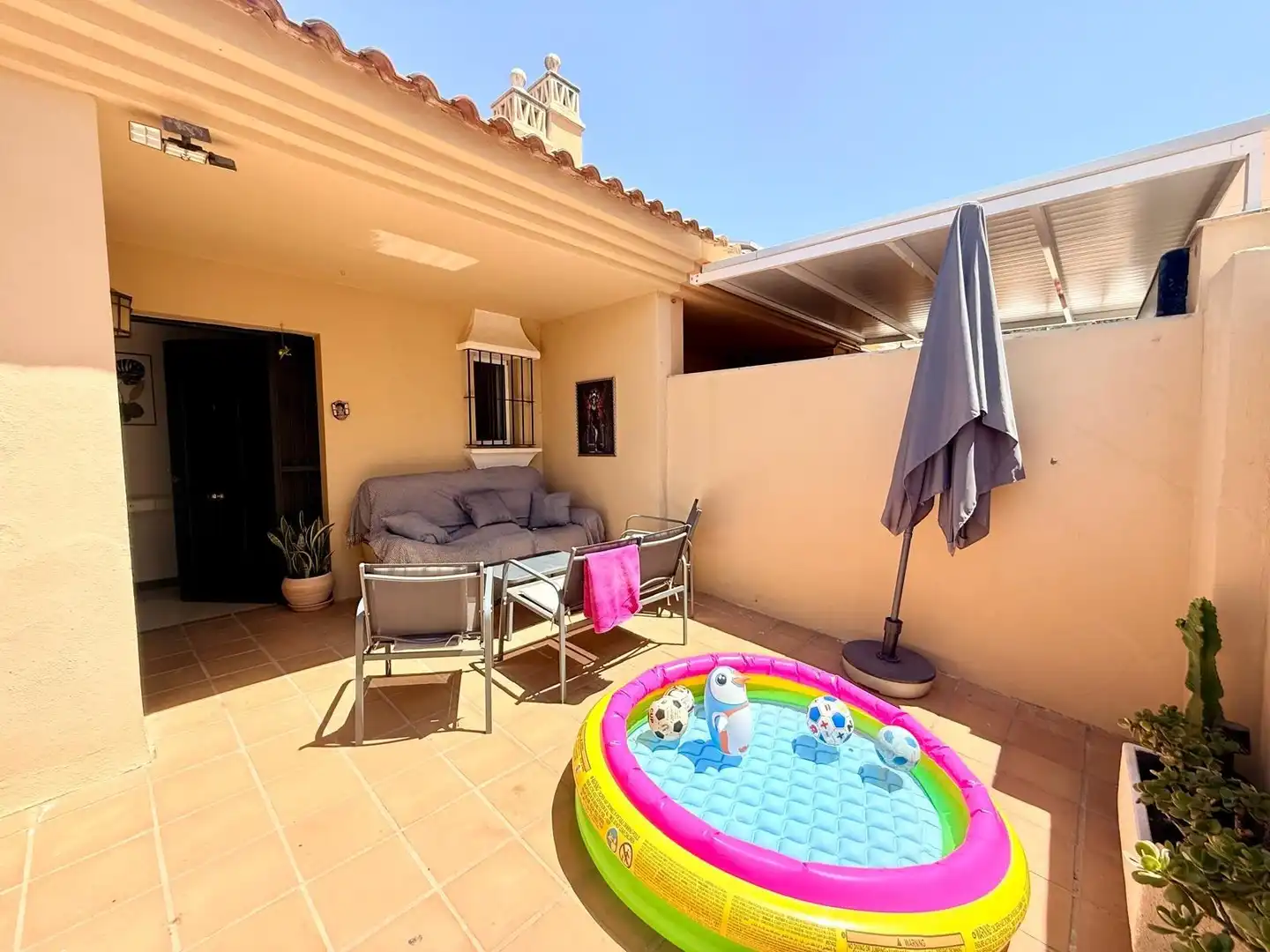 Casa aparellada amb jardí en venda a Calle QUITAPENAS, imagen 37