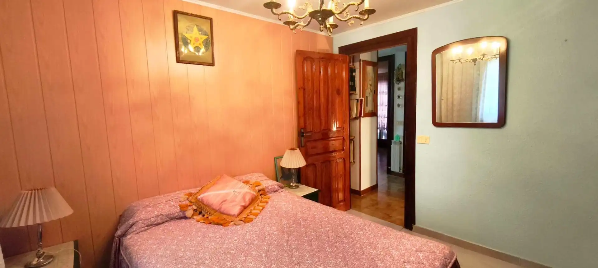 Dormitori de Casa o xalet en venda en Utebo amb Calefacció, Terrassa i Traster