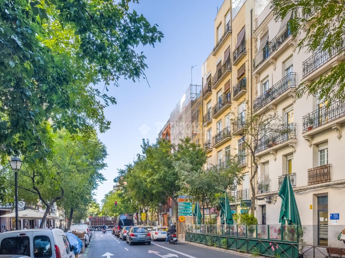 Vista exterior de Àtic en venda en  Madrid Capital amb Calefacció i Terrassa