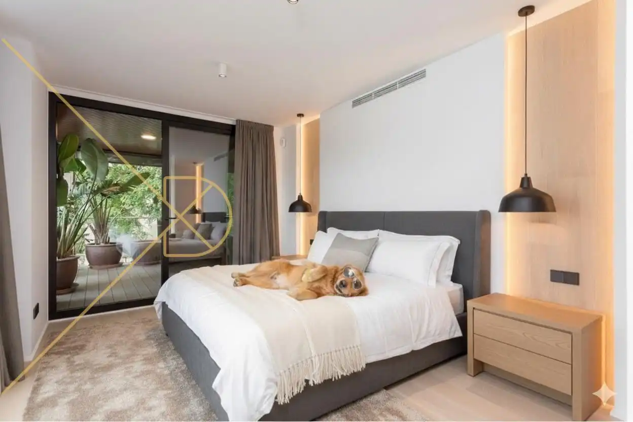 Dormitori de Casa o xalet en venda en Barcelona amb Aire condicionat, Calefacció i Parquet