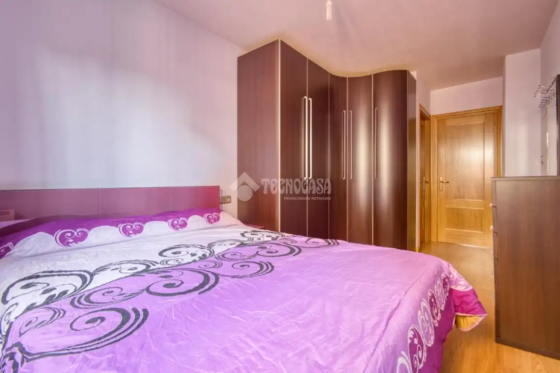 Habitación de Piso en venta en Arapiles con Calefacción, Trastero y Balcón