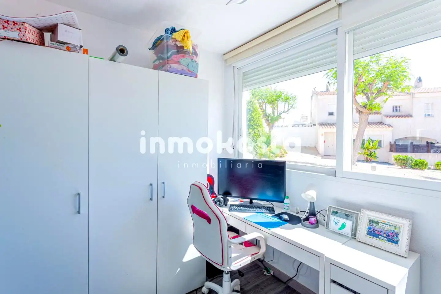 Schlafzimmer von Einfamilien-Reihenhaus zum Verkauf in La Nucia mit Klimaanlage, Privatgarten und Terrasse