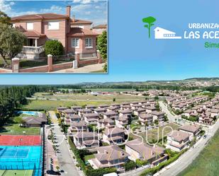 Vista exterior de Casa o xalet en venda en Simancas amb Aire condicionat, Calefacció i Jardí privat