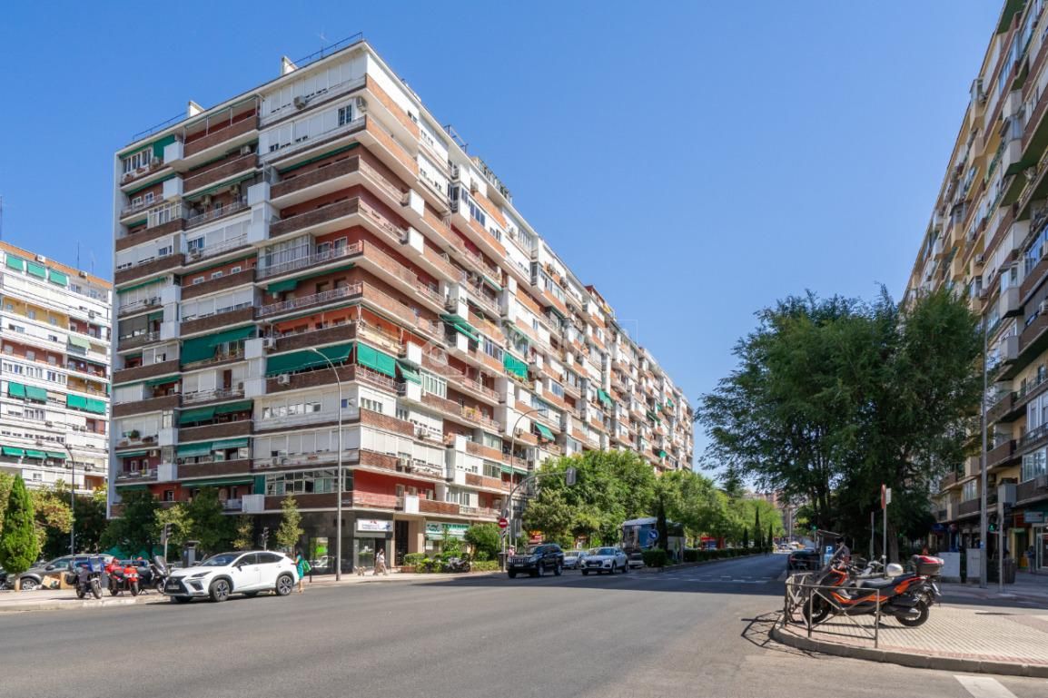 Exterior view of Flat for sale in  Madrid Capital  with Air Conditioner, Heating and Terrace
