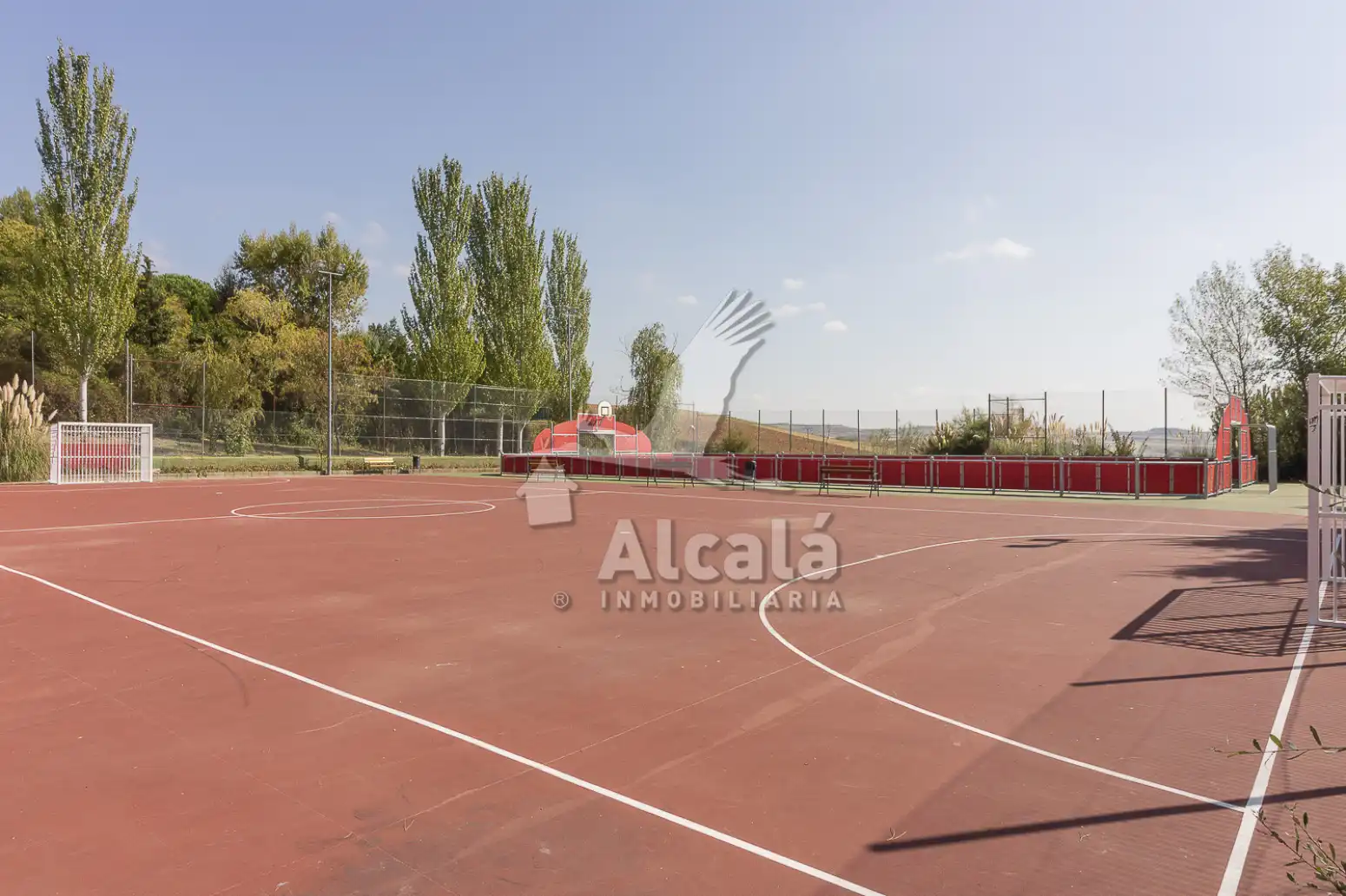 Aparcament de Casa o xalet en venda en Torrejón del Rey amb Aire condicionat, Calefacció i Piscina