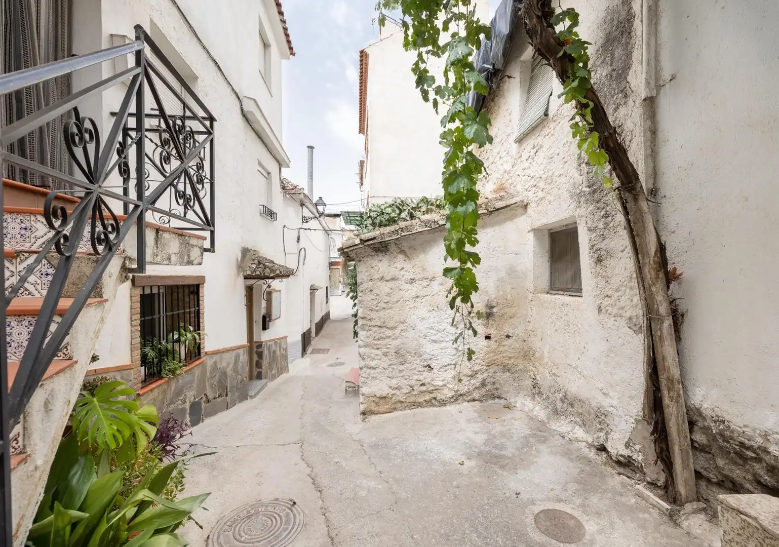 Casa adosada en venda a Calle ARRIBA, 27, Pinos Genil