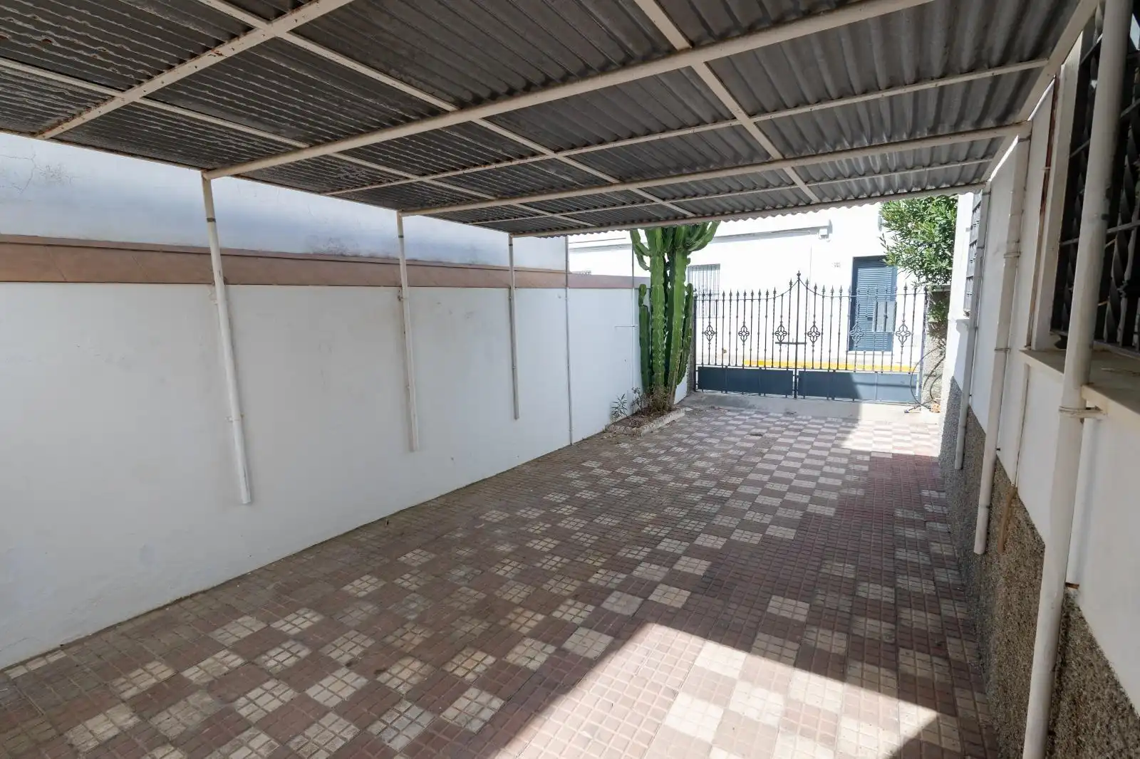 Terrassa de Casa o xalet en venda en Chipiona amb Jardí privat, Terrassa i Traster