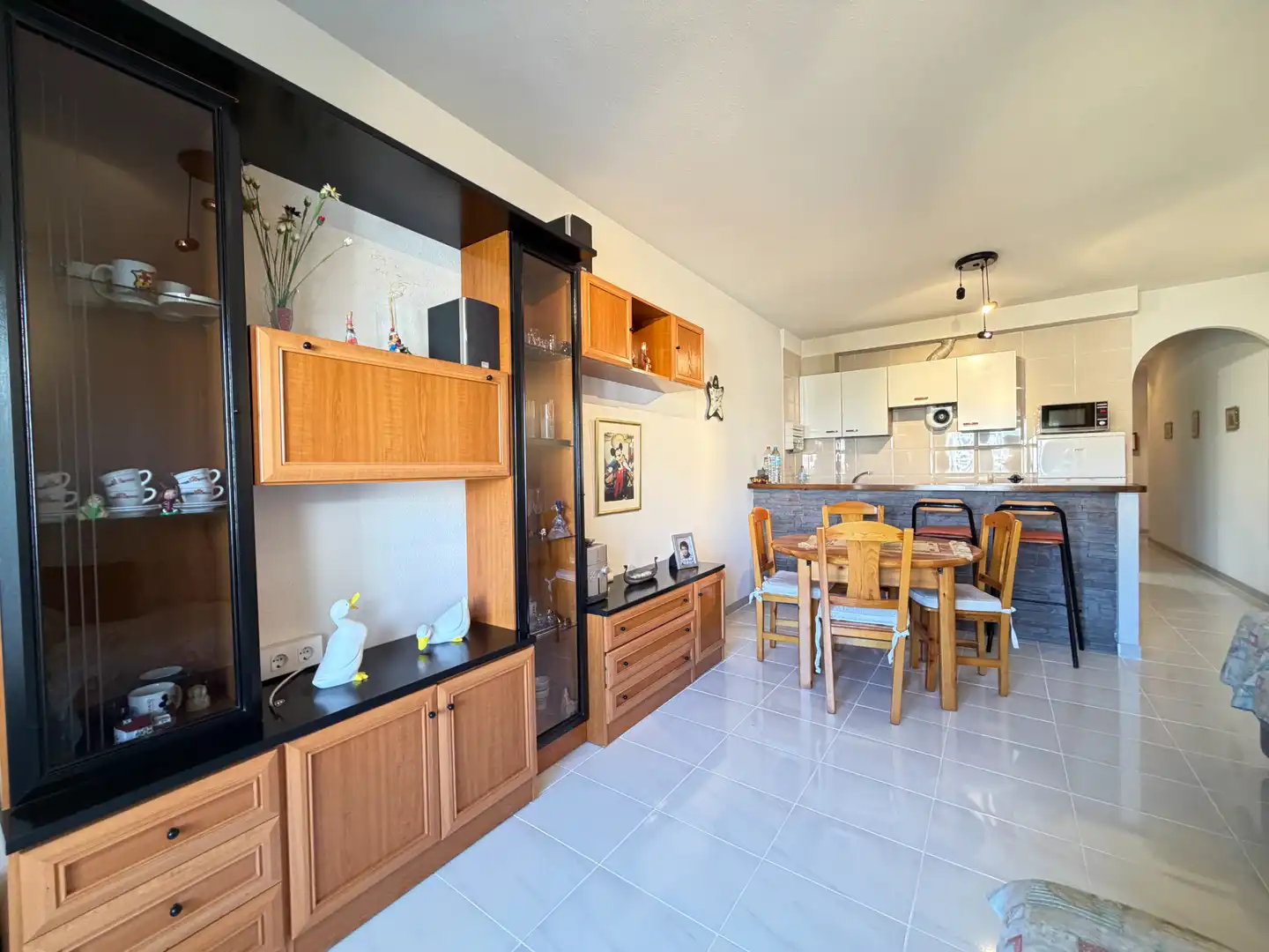 Menjador de Apartament en venda en Empuriabrava amb Aire condicionat, Terrassa i Moblat