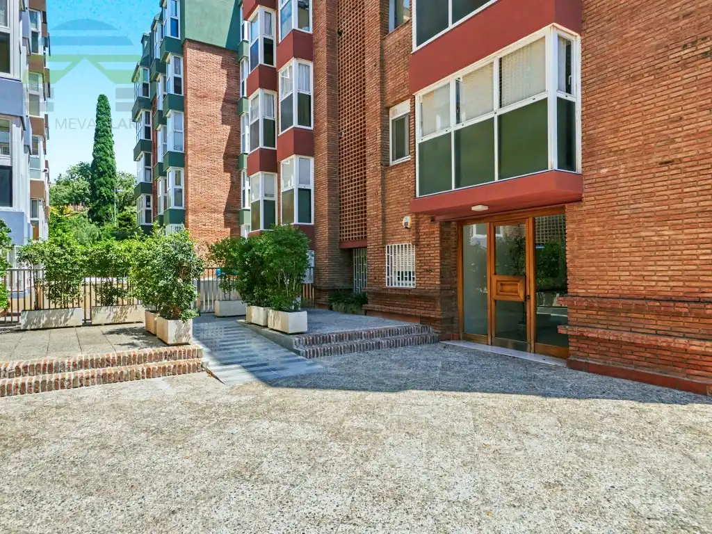 Exterior view of Flat for sale in Barcelona  with Balcony