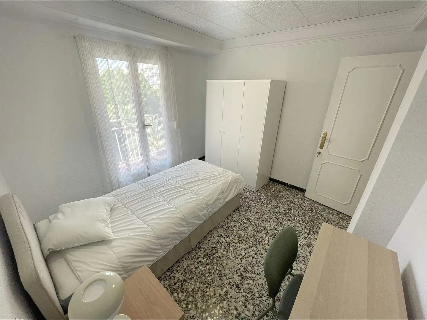 Schlafzimmer von Wohnung zum Verkauf in Elche / Elx mit Möbliert und Balkon