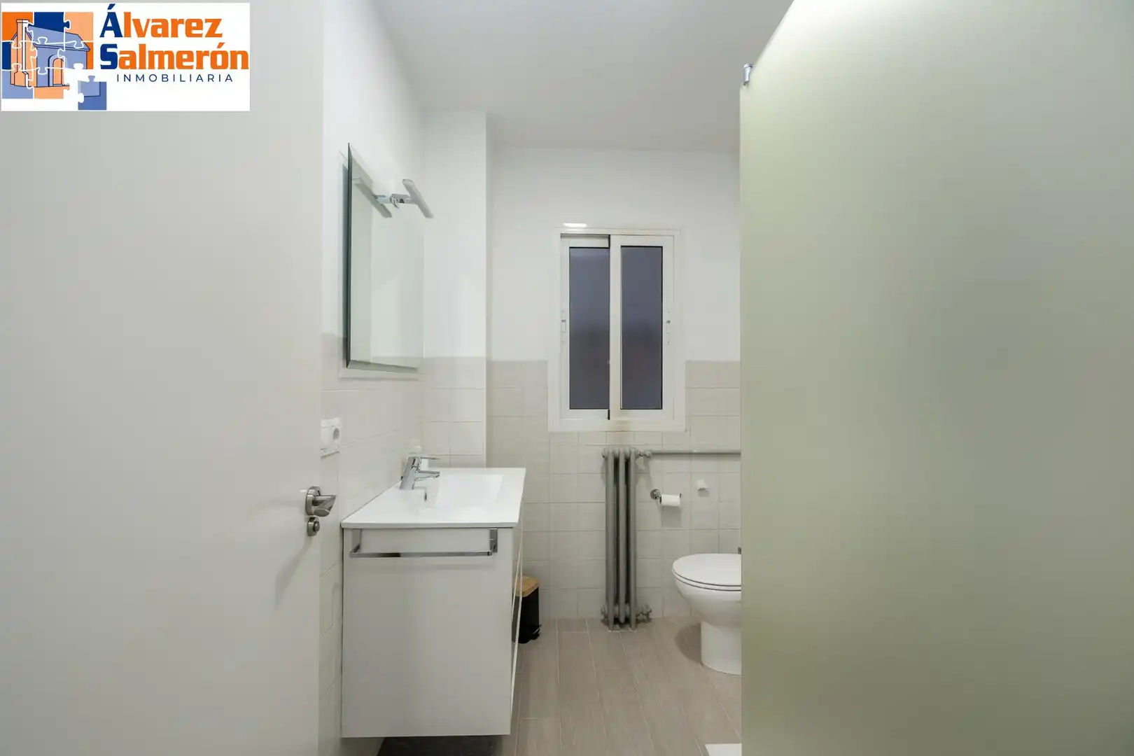 Piso en venta en Calle PEDRO ANTONIO DE ALARCON, Fígares