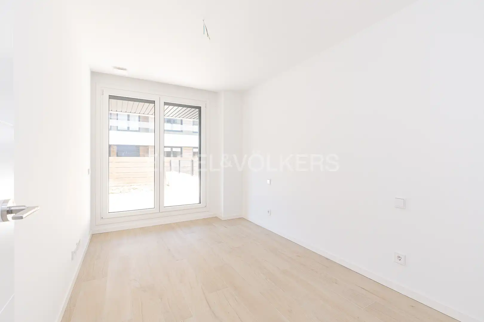 Schlafzimmer von Wohnung zur Miete in La Moraleja mit Klimaanlage, Heizung und Privatgarten