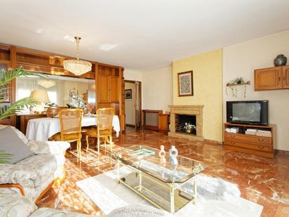Flat for sale in galileu, Ca n'Aurell, Ponent, Terrassa