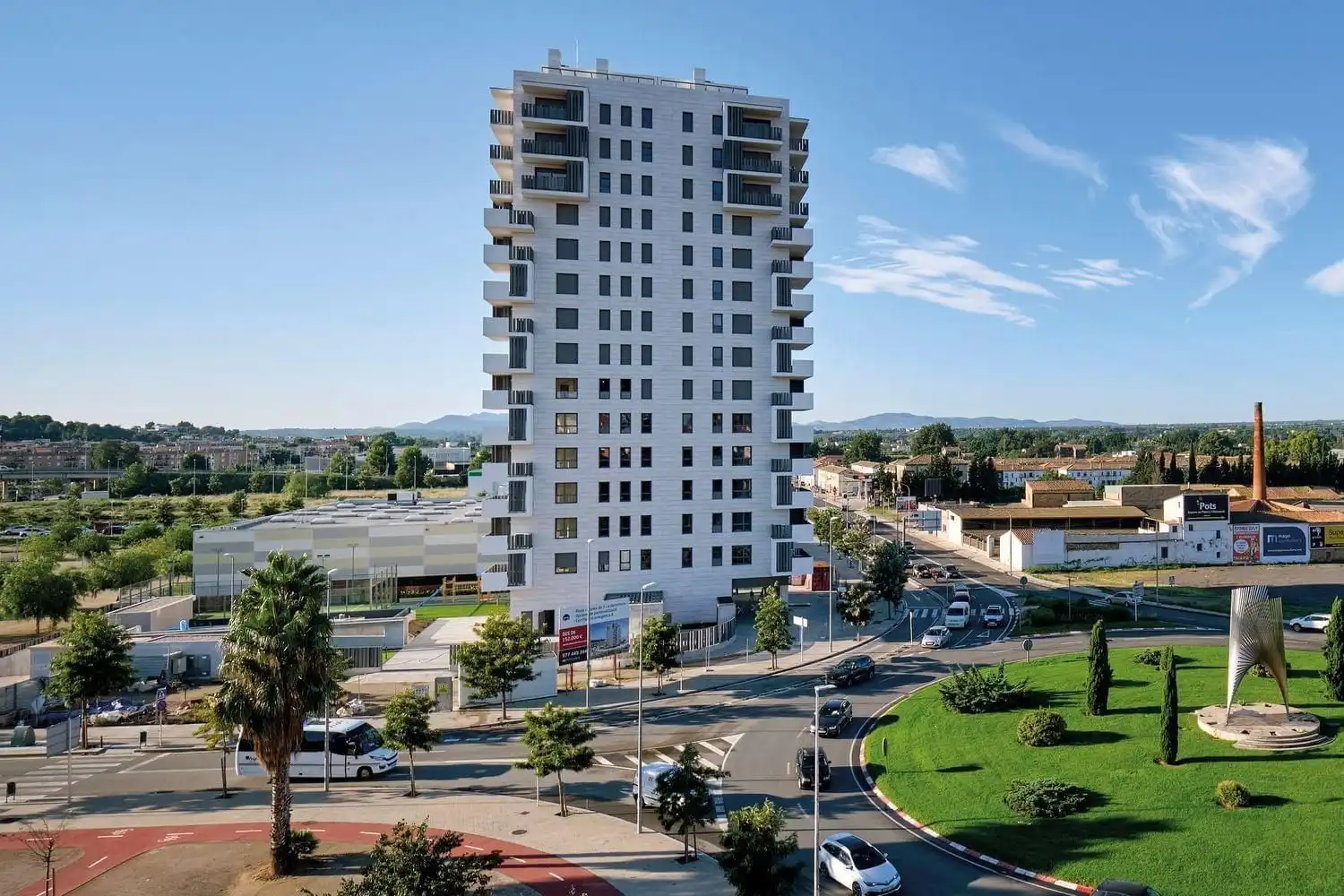 Außenansicht von Wohnung zum Verkauf in Tortosa mit Klimaanlage, Heizung und Privatgarten