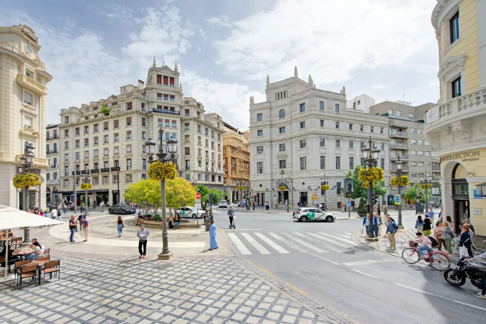 Exterior view of Flat for sale in Granada  with Air Conditioner and Heating