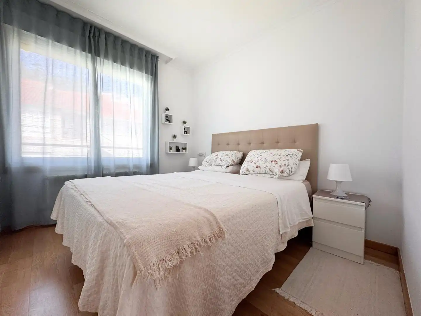 Habitación de Piso de alquiler en Poio con Calefacción, Terraza y Amueblado