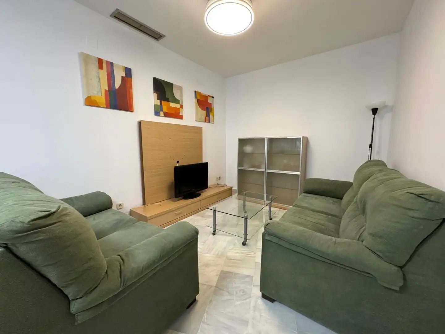 Wohnzimmer von Wohnung zur Miete in Centro