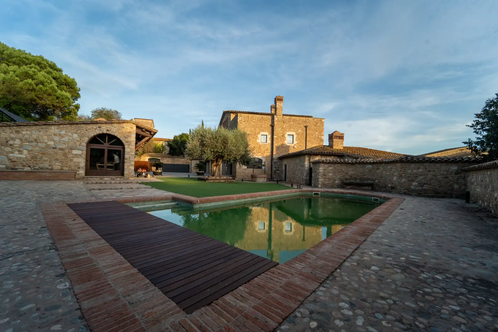 Piscina de Finca rústica en venta en Sant Joan de Mollet con Aire acondicionado, Calefacción y Jardín privado
