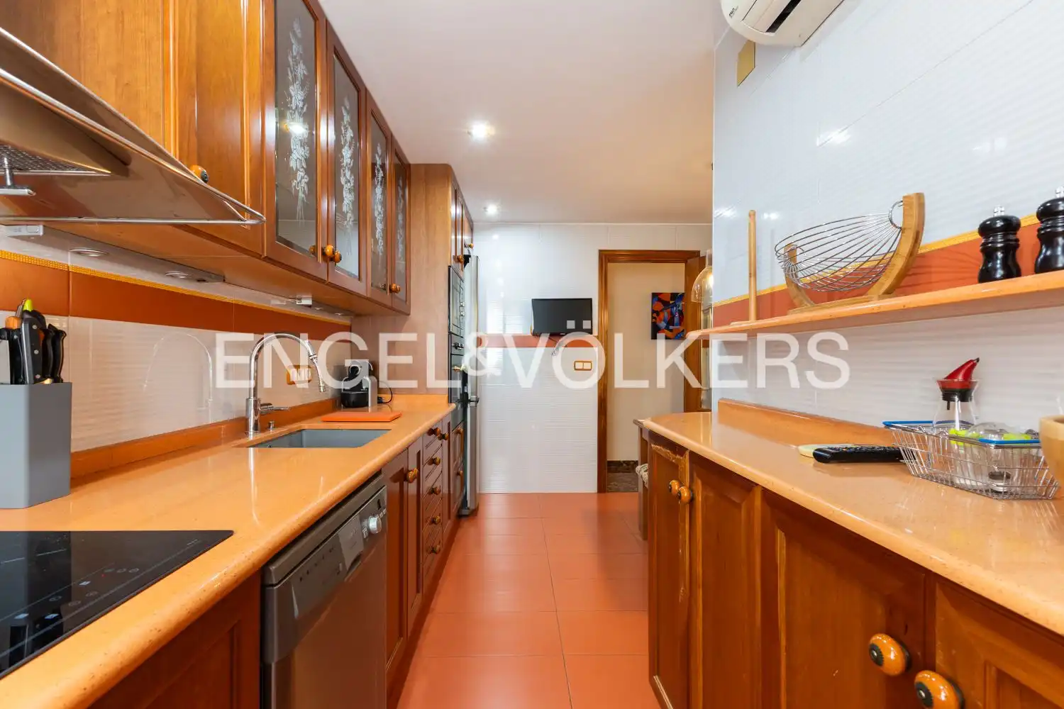 Kitchen of Flat for rent in Valencia  with Air Conditioner, Heating and Storage room