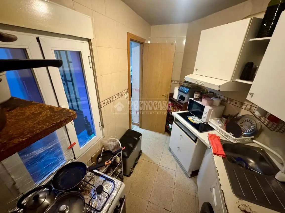 Cocina de Piso en venta en Madrid con Calefacción