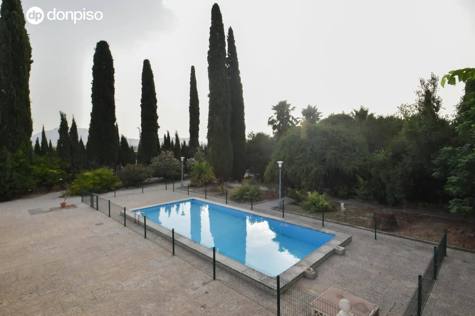 Piscina de Casa o xalet en venda en Chauchina amb Jardí privat, Parquet i Terrassa