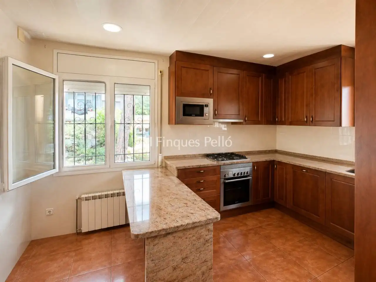 Kitchen of Houses for sale in Santa Cristina d'Aro  with Air Conditioner, Heating and Private garden