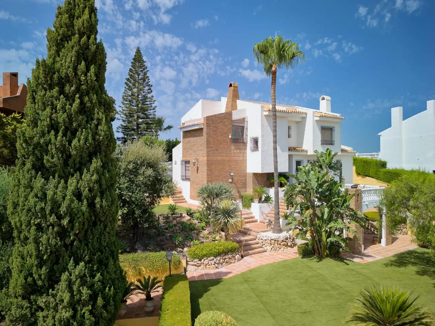 Vista exterior de Casa o xalet de lloguer en Málaga amb Aire condicionat, Calefacció i Jardí privat