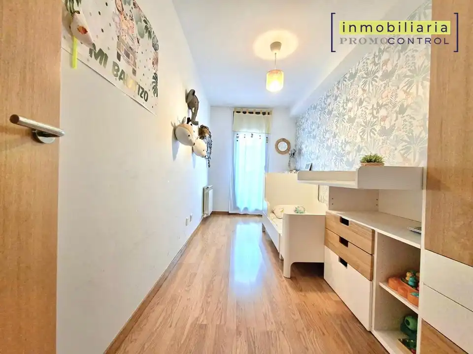 Habitación de Piso en venta en Zuera con Aire acondicionado, Calefacción y Parquet