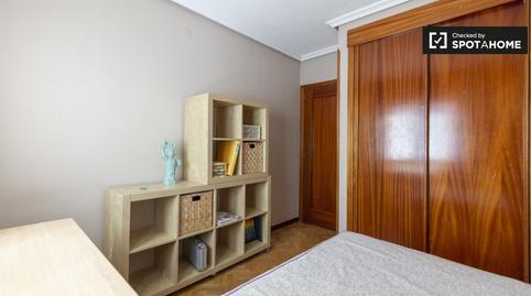 Photo 4 of Flat to share in Media Legua, Madrid