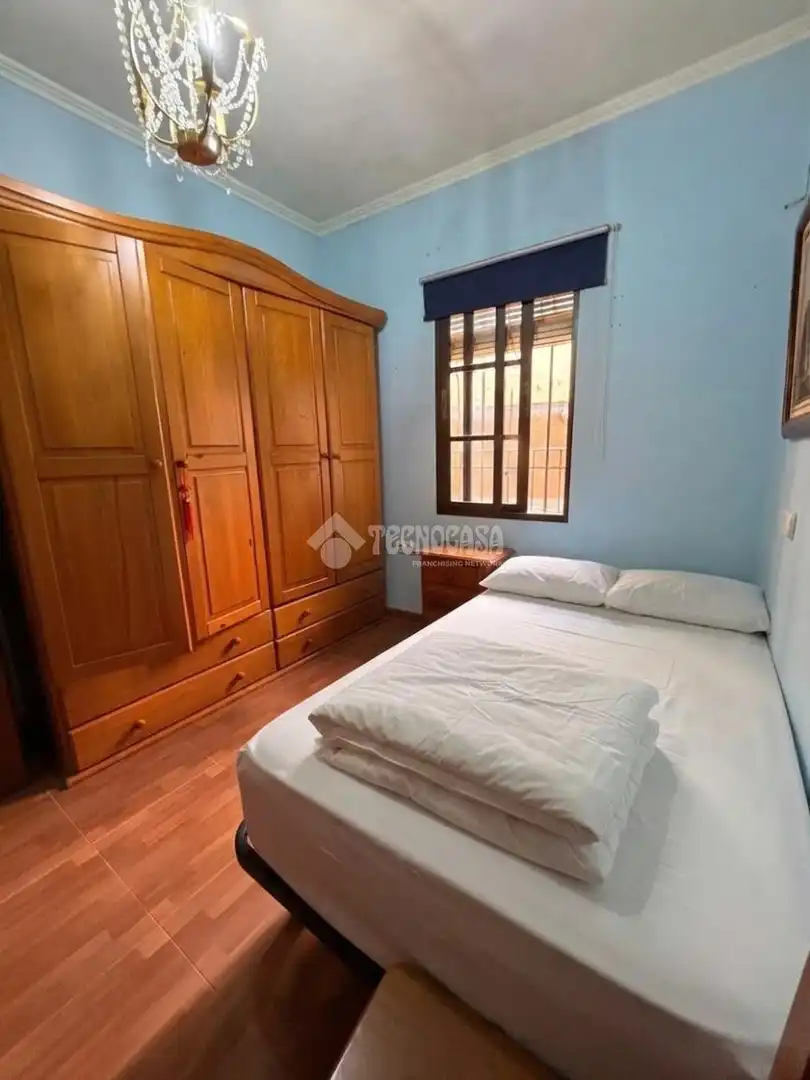 Bedroom of Flat for sale in Zona de la Vega