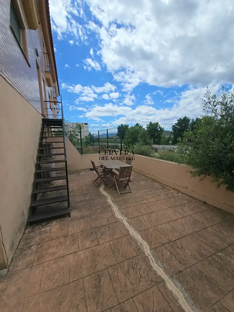 Terrassa de Casa adosada en venda en La Salzadella amb Aire condicionat, Calefacció i Jardí privat