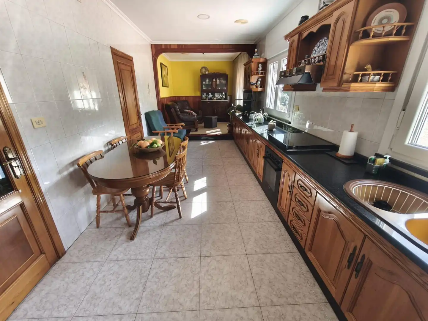 Cuina de Casa o xalet en venda en Lousame amb Aire condicionat, Calefacció i Terrassa