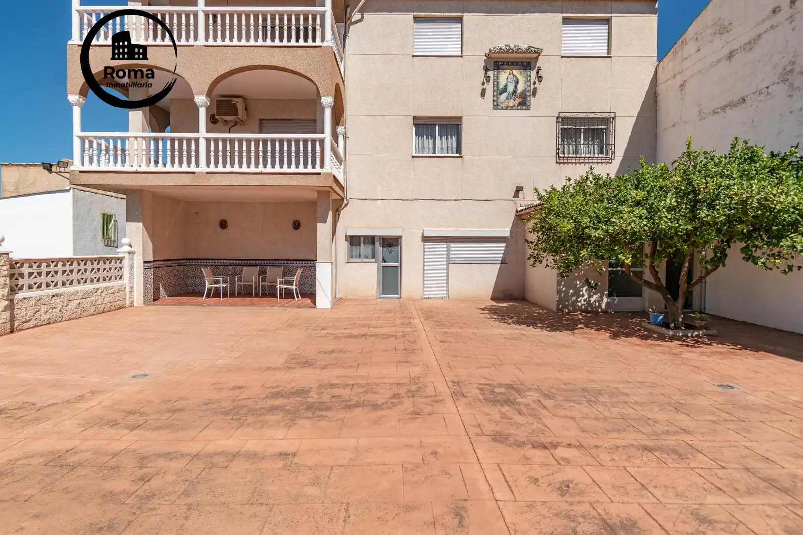 Casa aparellada amb terrassa en venda a Jun, imagen 67