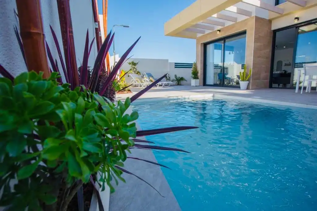 Piscina de Casa o xalet en venda en Los Montesinos amb Jardí privat, Terrassa i Piscina