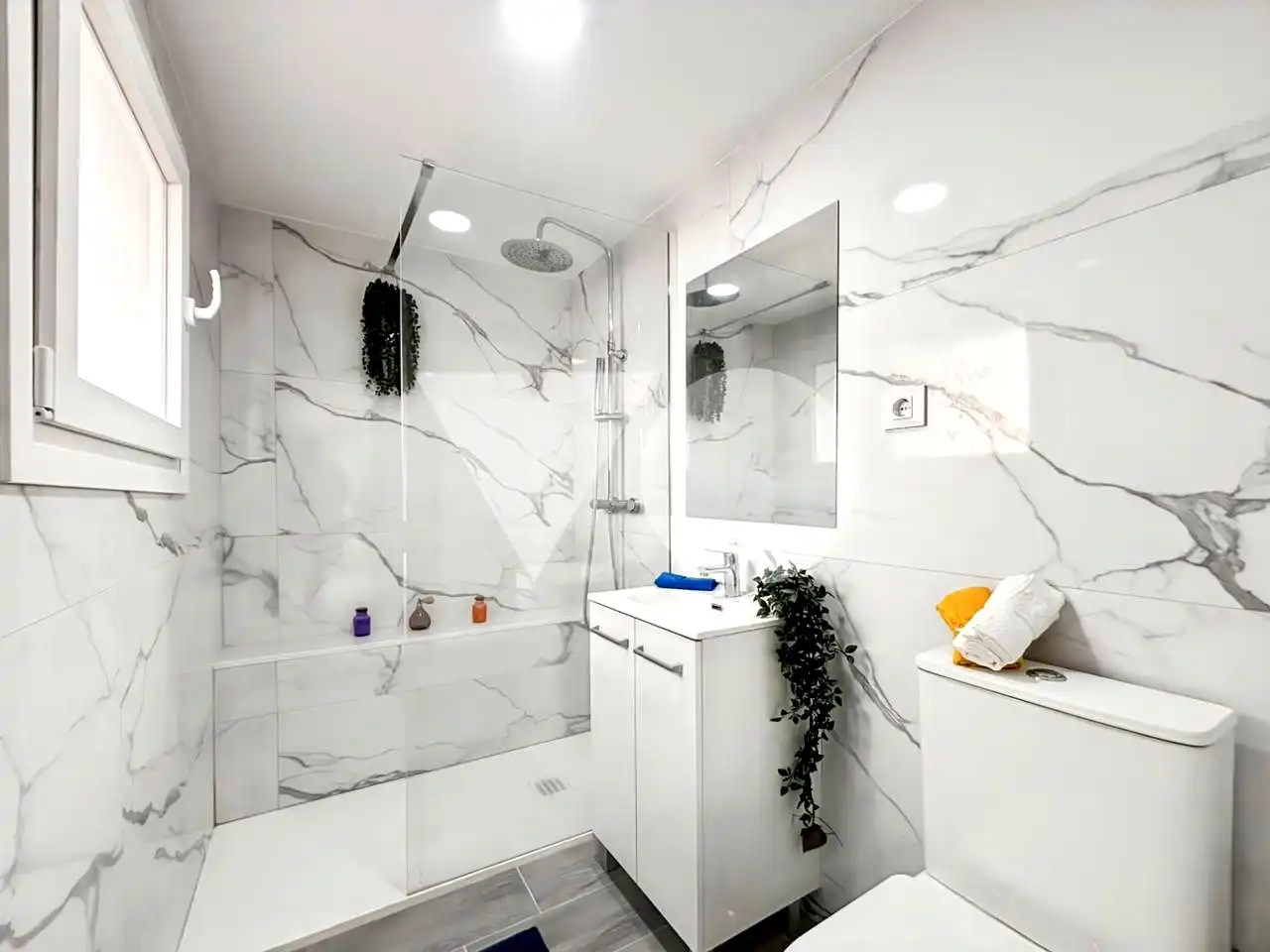 Baño de Planta baja en venta en Madrid con Calefacción