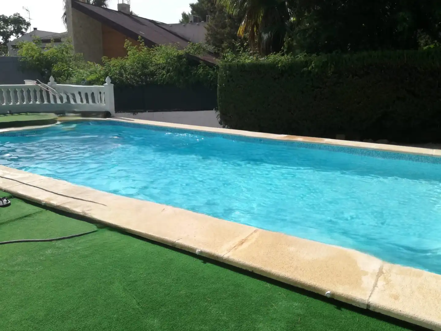 Piscina de Casa o chalet en venta en Chiva con Jardín privado, Terraza y Trastero