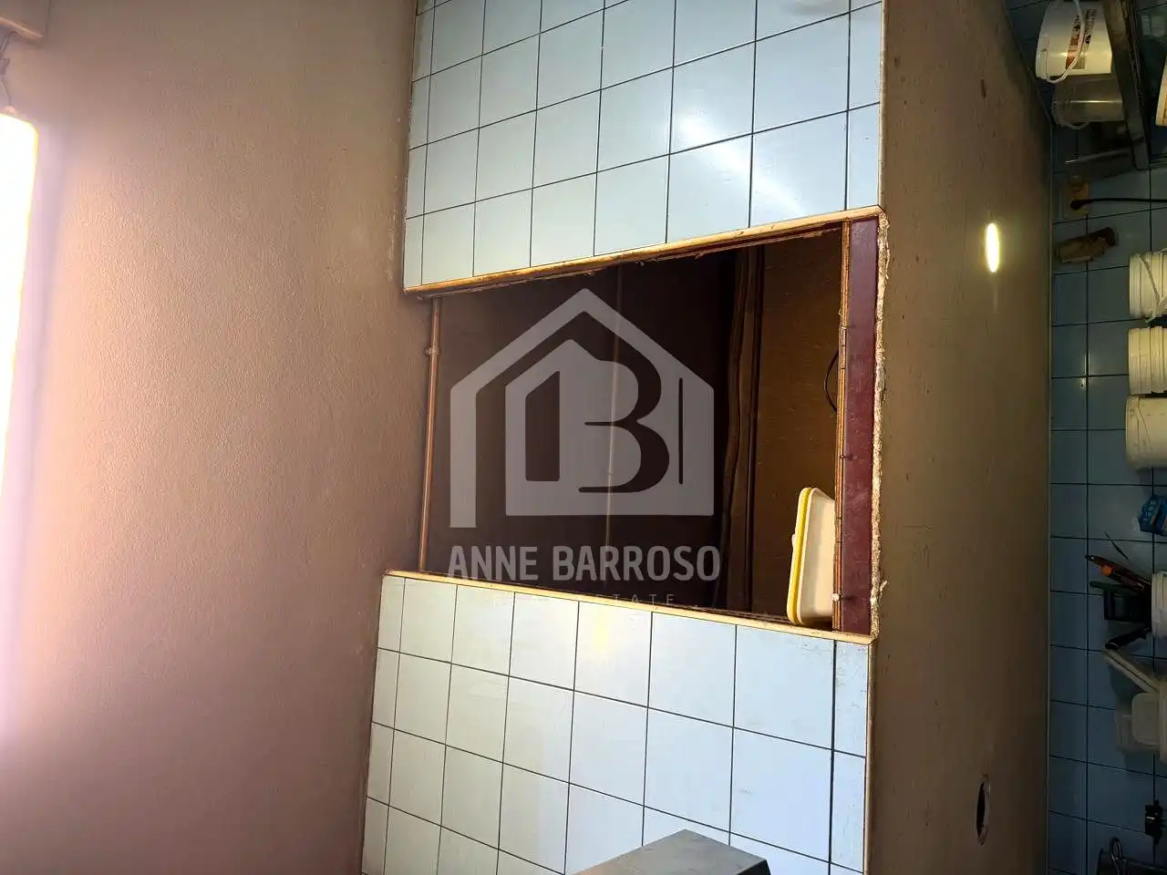 Bathroom of Commercial properties for rent in Los Abrigos