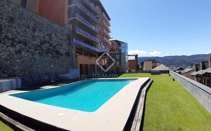 Swimming pool of Flat for sale in Puigcerdà  with Swimming Pool